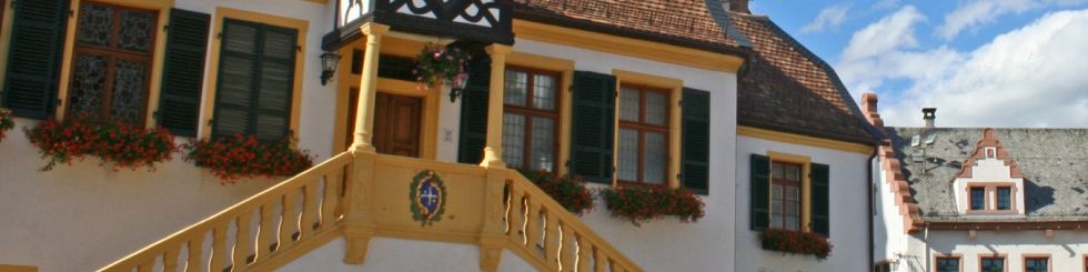 Das historische Rathaus im Deidesheimer Stadtkern